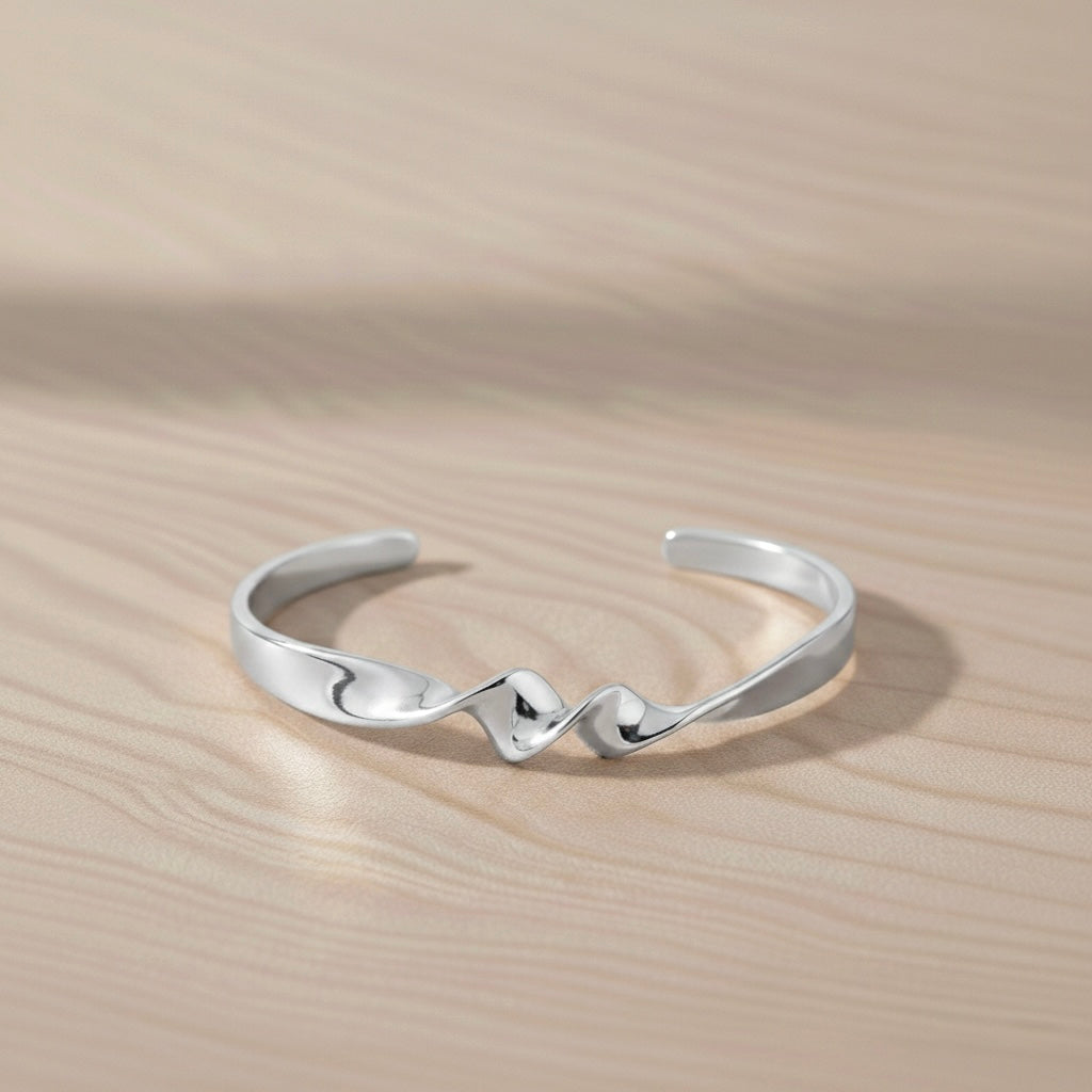 Bracelete Trama
